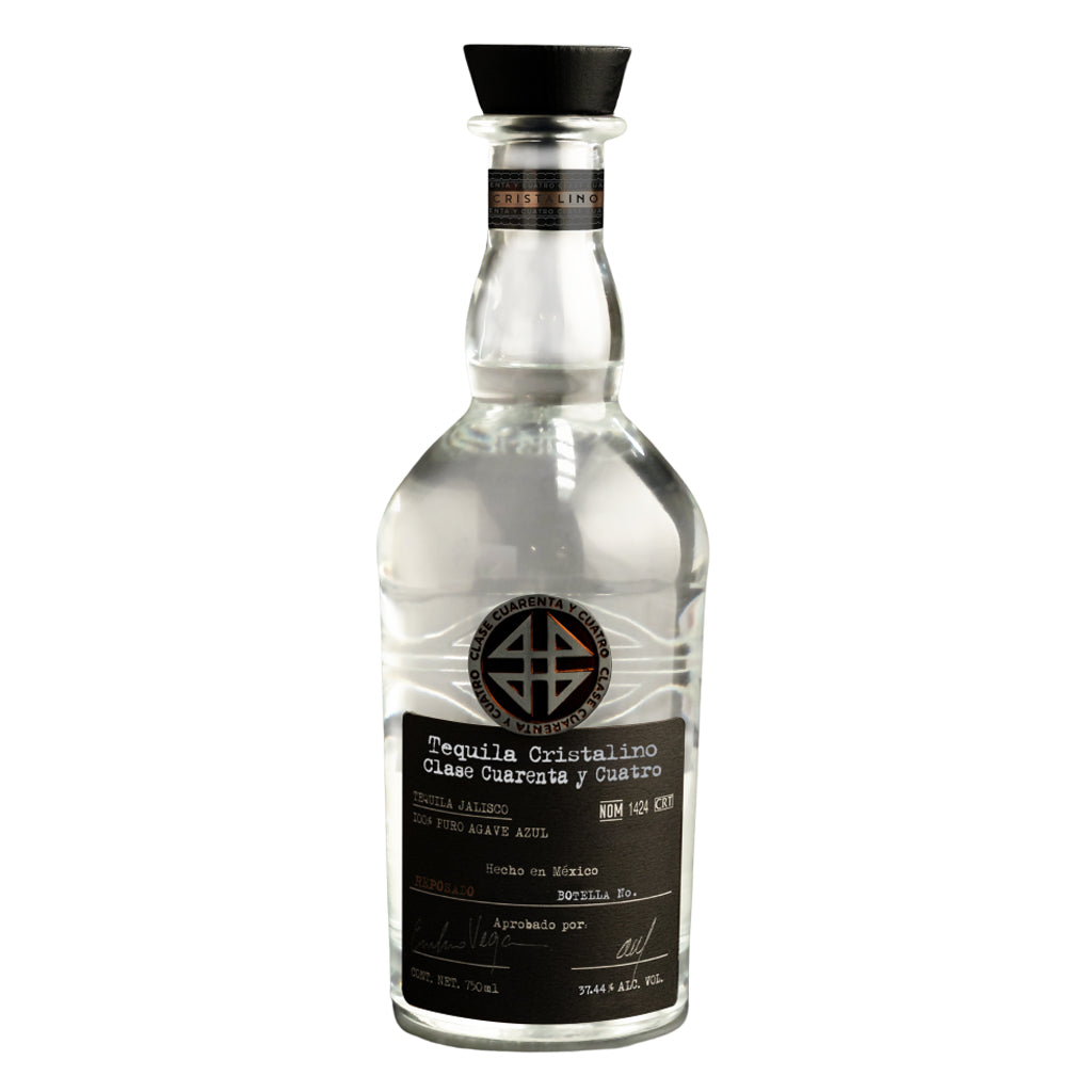 Clase Cuarenta Y Cuatro Reposado Cristalino Tequila on a white background.