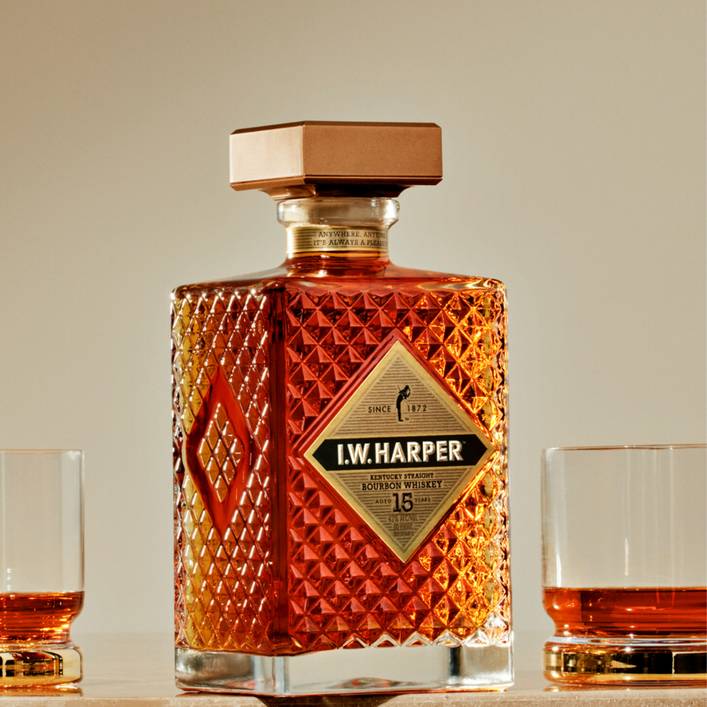 I.W. Harper 15 Year Old Kentucky Straight Bourbon Whiskey